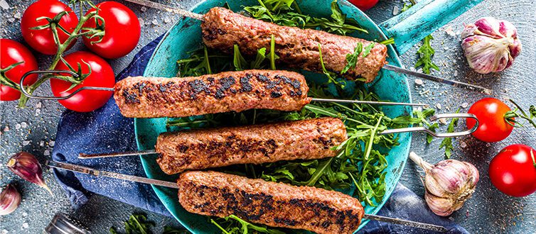 Cevapcici mit Ajvar