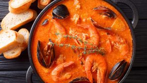 Bouillabaisse in Schale