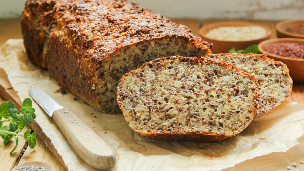 Saftiges Eiweißbrot backen